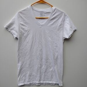 Fruit of the Loom Classic White V-Neck Tee